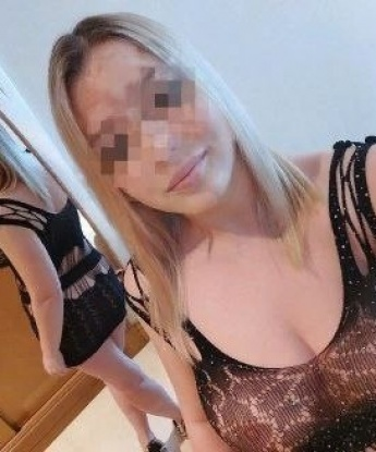 Живу в Москве и с радостью приглашаю в гости ценителя истинного наслаждения. У меня ты найдешь самый чувственный эротический массаж, незабываемые вечера в обществе, а также исполнение твоих сексуальных желаний. Опыт, которым я обладаю, позволяет мне найти подход к каждому мужчине. Мои услуги непременно удовлетворят даже самых изысканных гурманов. Обладая обольстительной внешностью и умением создавать особую атмосферу, я гарантирую тебе незабываемые моменты нашей встречи. Посмотри мои фото и прочти отзывы о моих услугах, чтобы убедиться в моей искренности и профессионализме. Встречусь с тобой в Москве, и обещаю тебе море удовольствия! 🌹 Даша